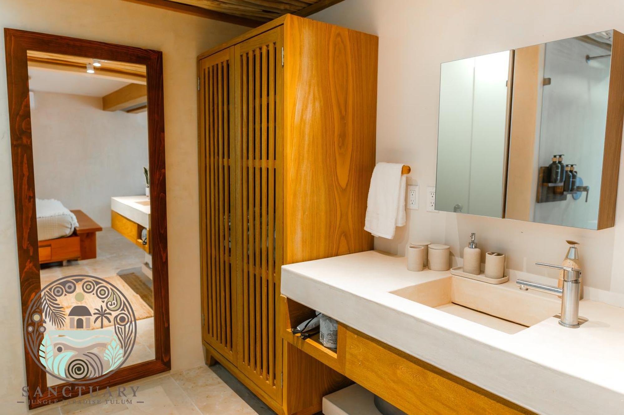 New Sanctuary With A Jacuzzi And Private Tub In The Jungle Apartamento