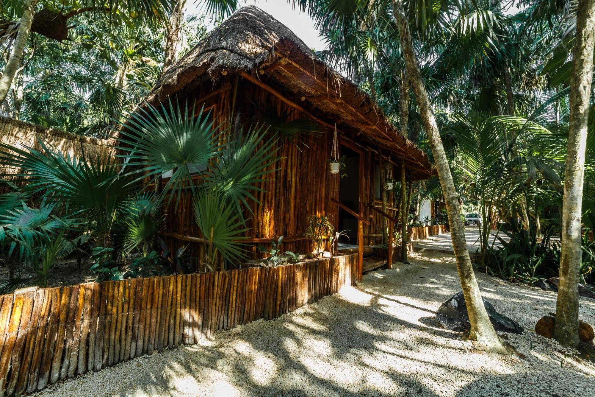 Co.bañitas Hotel *