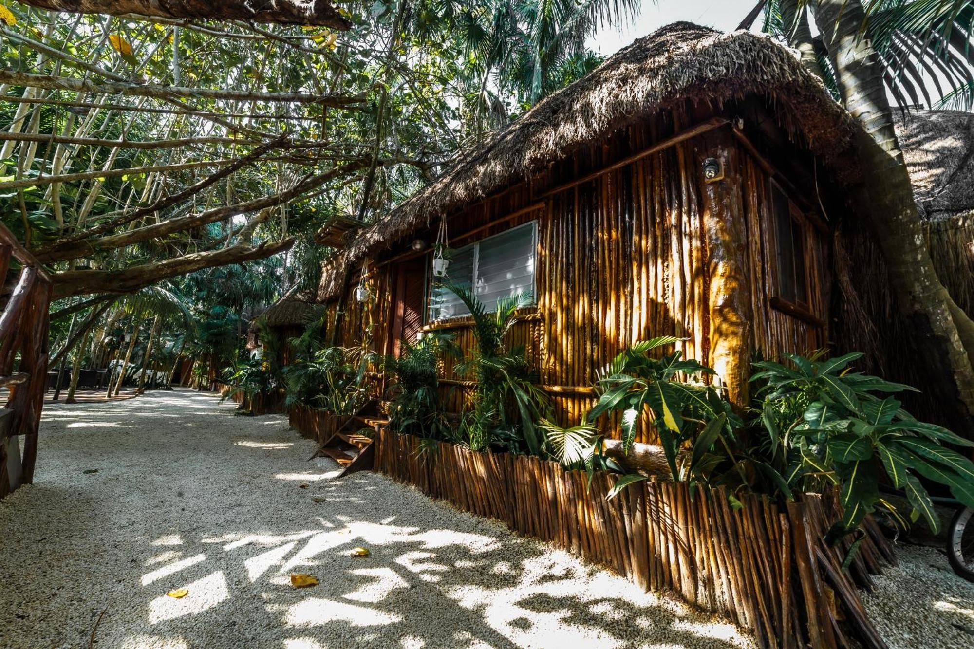 Co.bañitas Hotel *