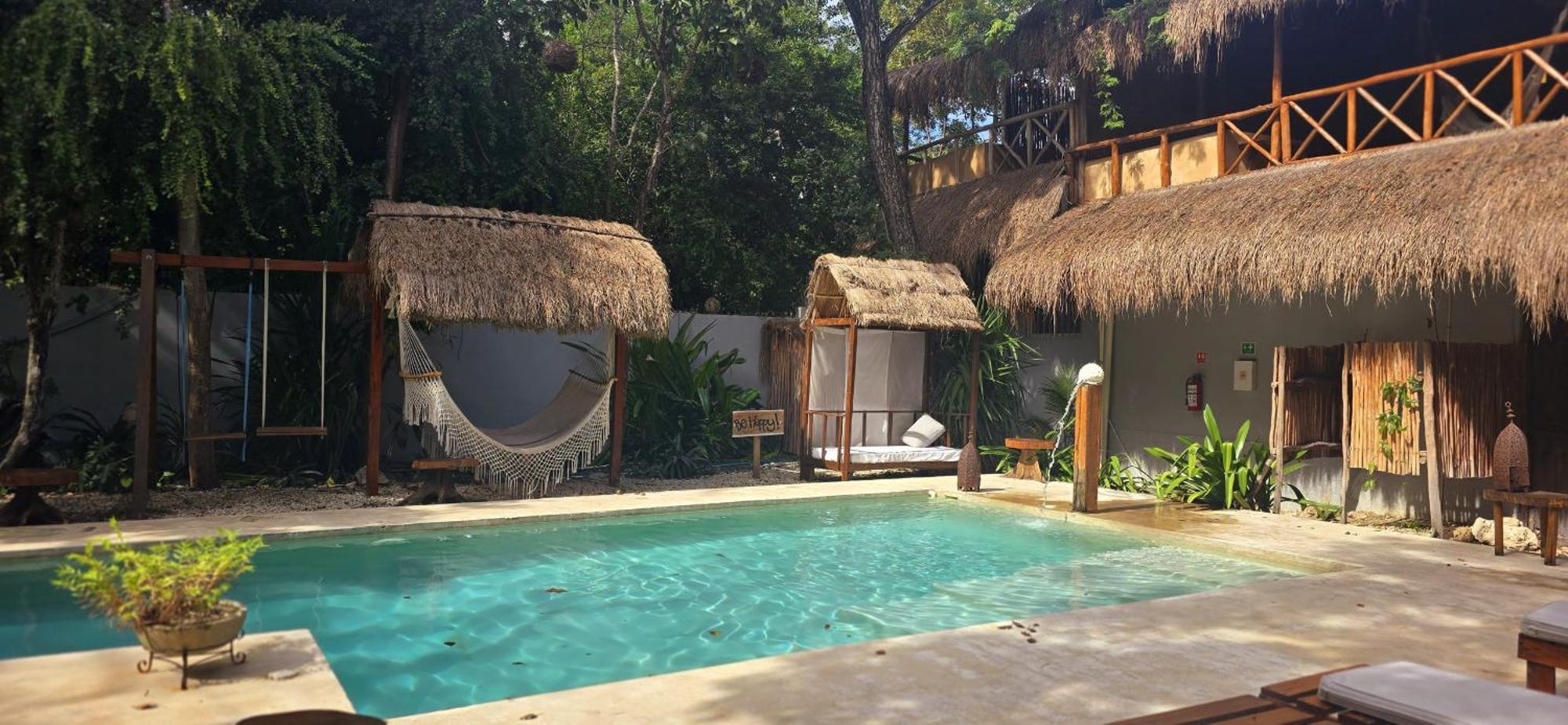Pensión Kin Jungle Deluxe *