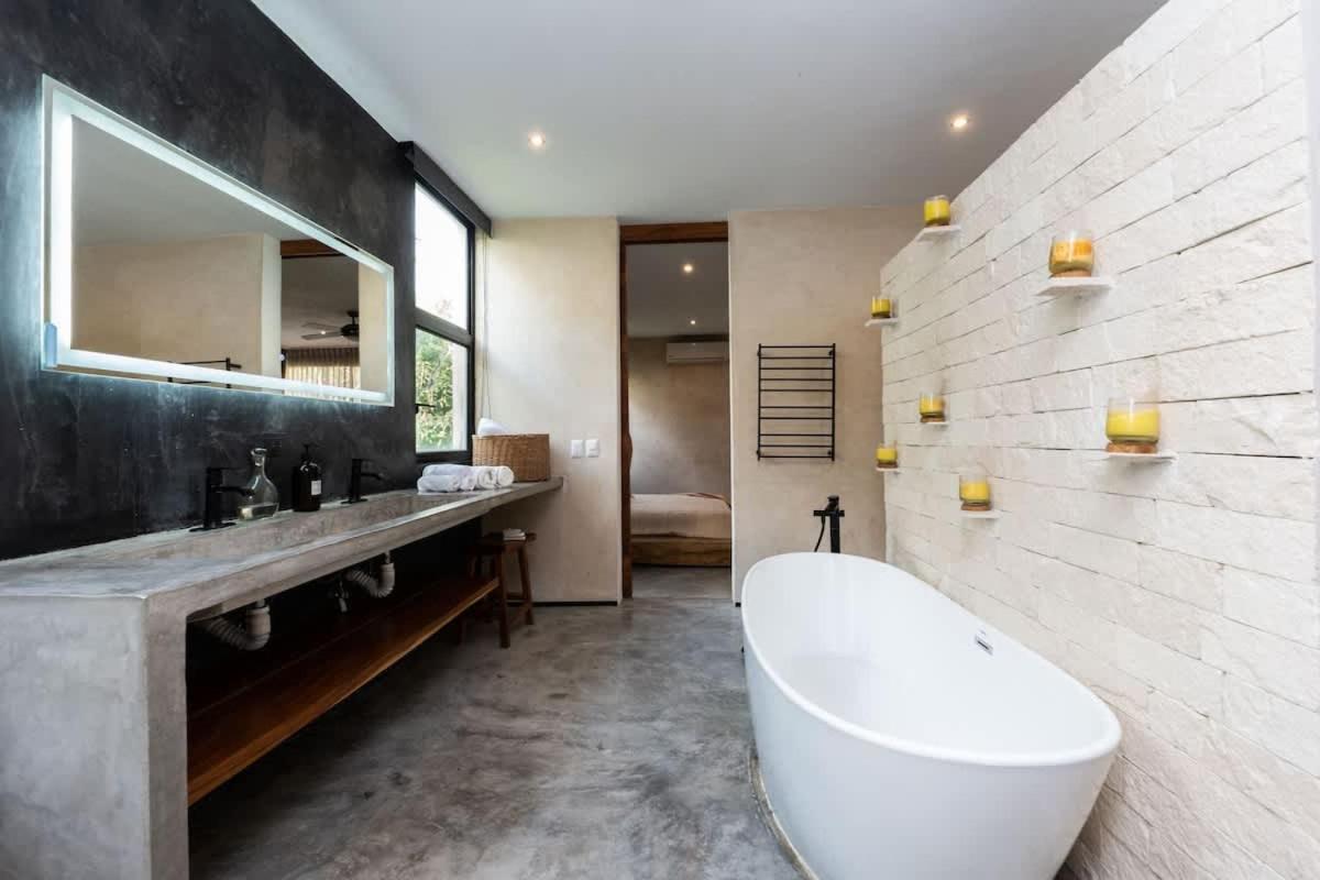 Casa Kefi- Award Winning - Jungle Paradise *
