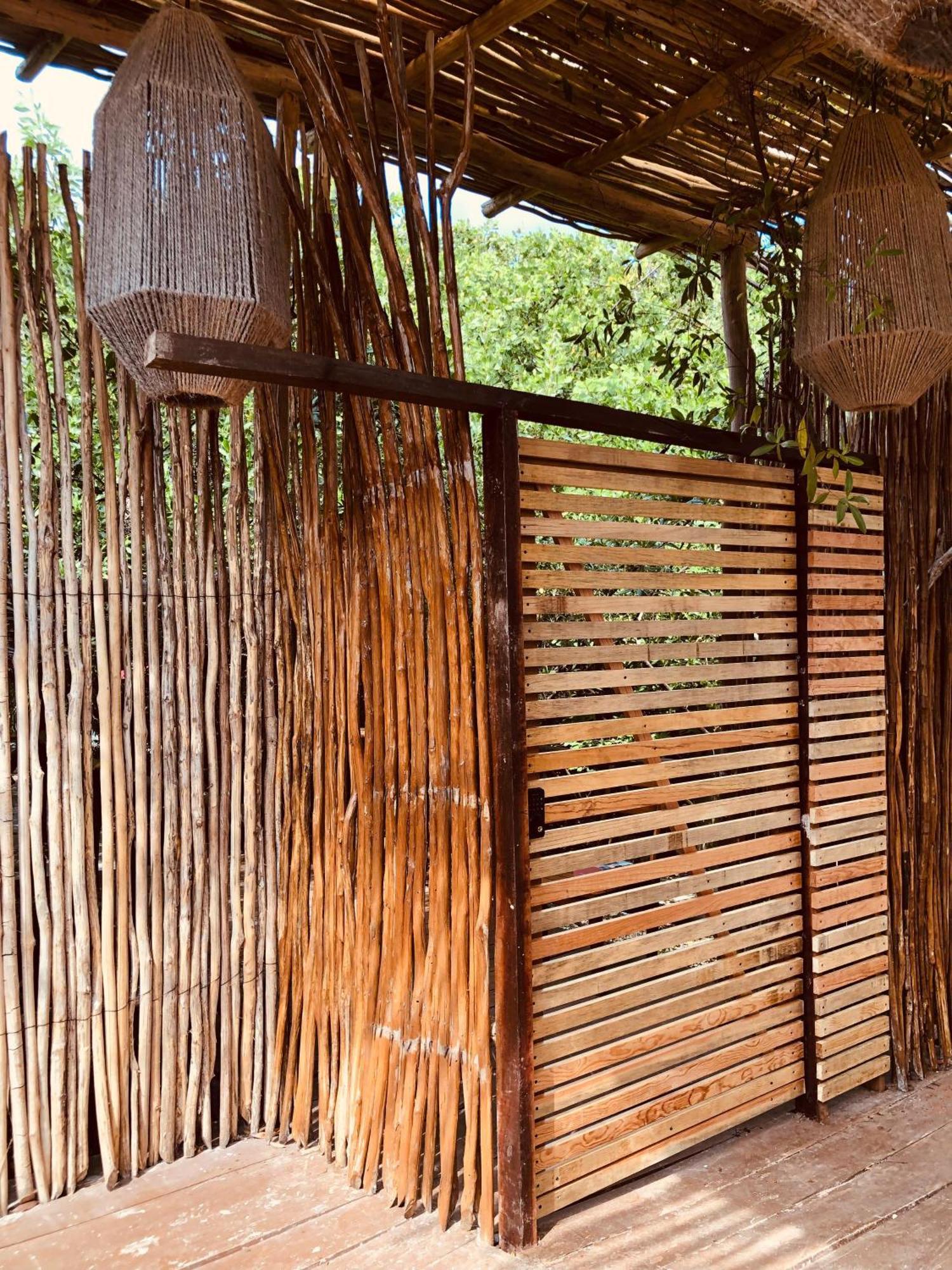 - Aldea Mangle & Cenote Lodge