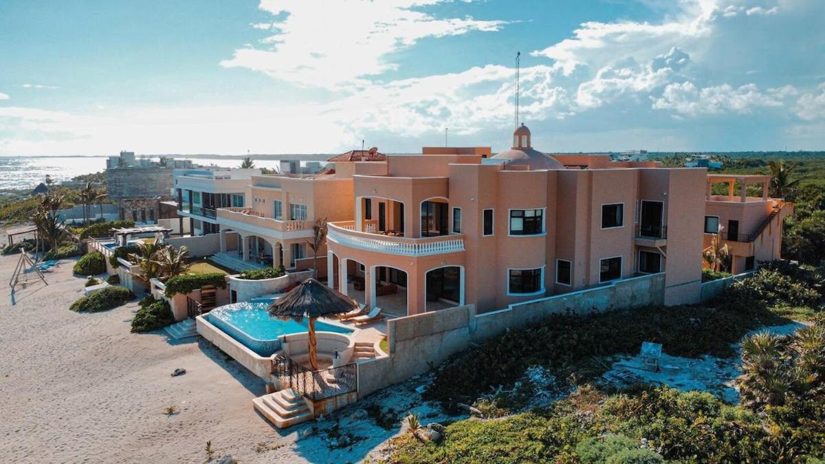 Hacienda Tankah Stunning Private With 7 Bedrooms 8 Beds Pool And Personal Cook Luxury Exclusivity And Comfort For Groups And Families Of Up To 14 Guests In A Paradise By The Sea * Tulum