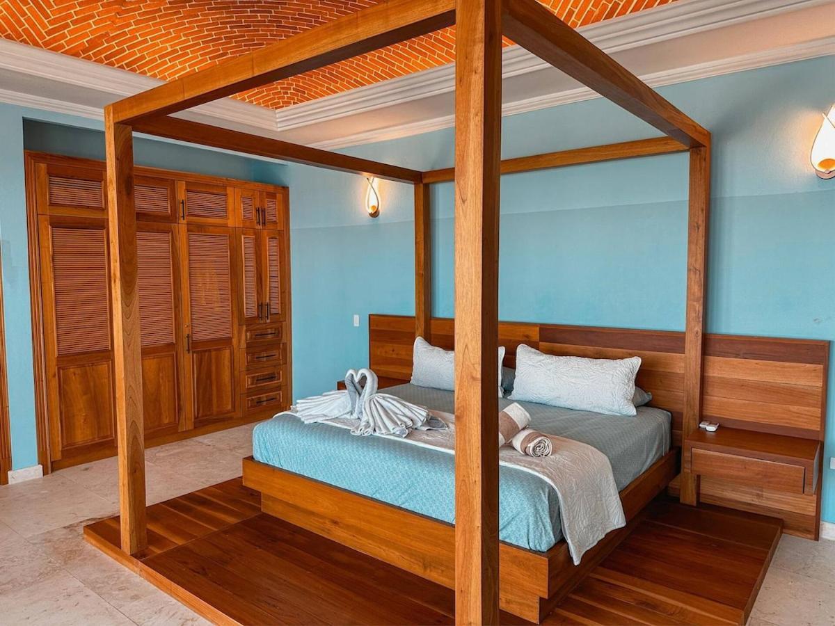 Villa Hacienda Tankah Stunning Private With 7 Bedrooms 8 Beds Pool And Personal Cook Luxury Exclusivity And Comfort For Groups And Families Of Up To 14 Guests In A Paradise By The Sea Tulum