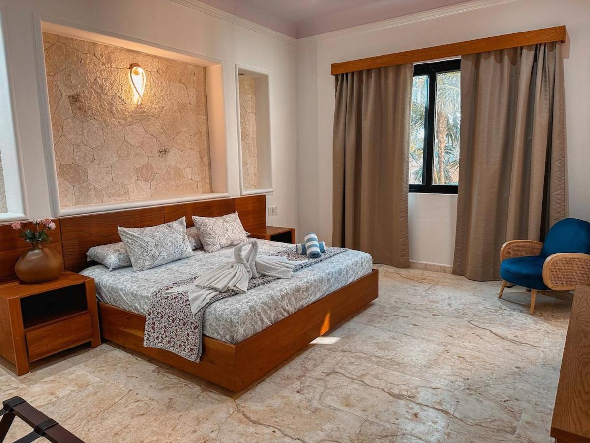 Hacienda Tankah Stunning Private With 7 Bedrooms 8 Beds Pool And Personal Cook Luxury Exclusivity And Comfort For Groups And Families Of Up To 14 Guests In A Paradise By The Sea *