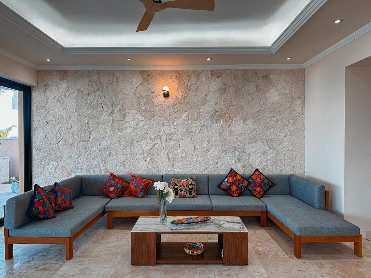 Hacienda Tankah Stunning Private With 7 Bedrooms 8 Beds Pool And Personal Cook Luxury Exclusivity And Comfort For Groups And Families Of Up To 14 Guests In A Paradise By The Sea Villa