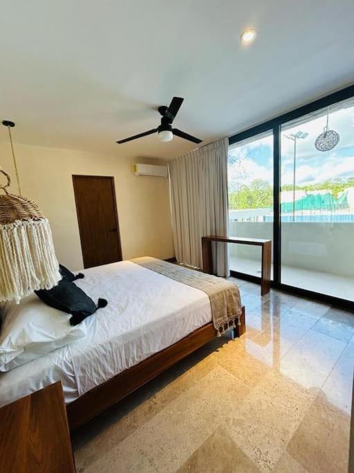 Modern 2 Bedroom 2 Bathroom In *