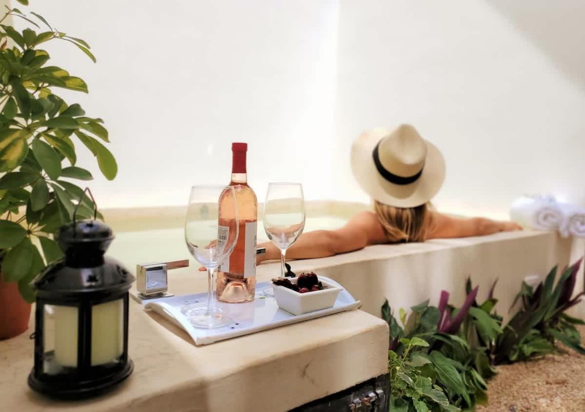 Private Jungle Cool Pool At Dk Dk 500 Mbps Wi-fi 3 Bikes King Bed Apartamento *