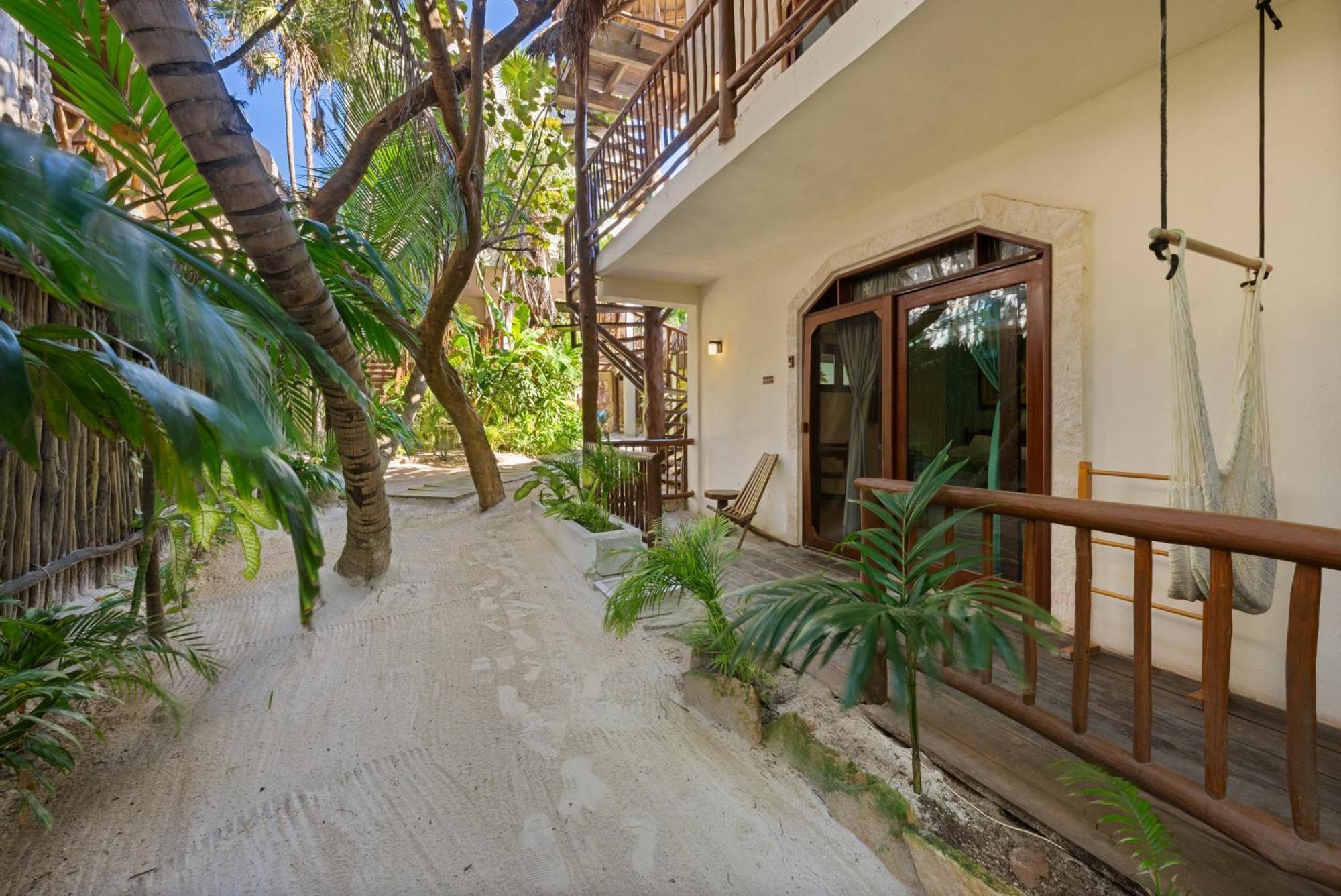 Playa Canek Beachfront Eco 4*