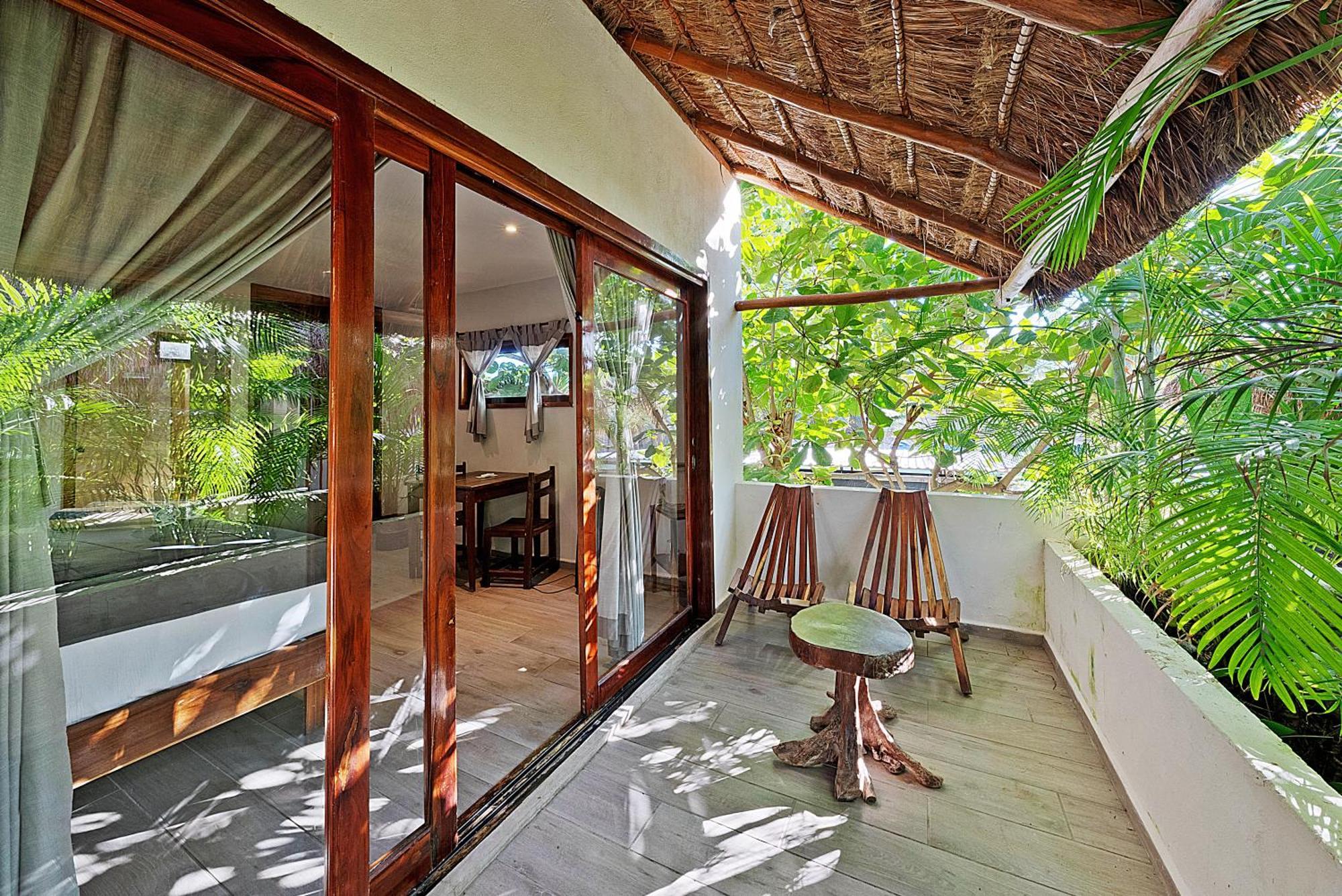 Playa Canek Beachfront Eco 4* Tulum