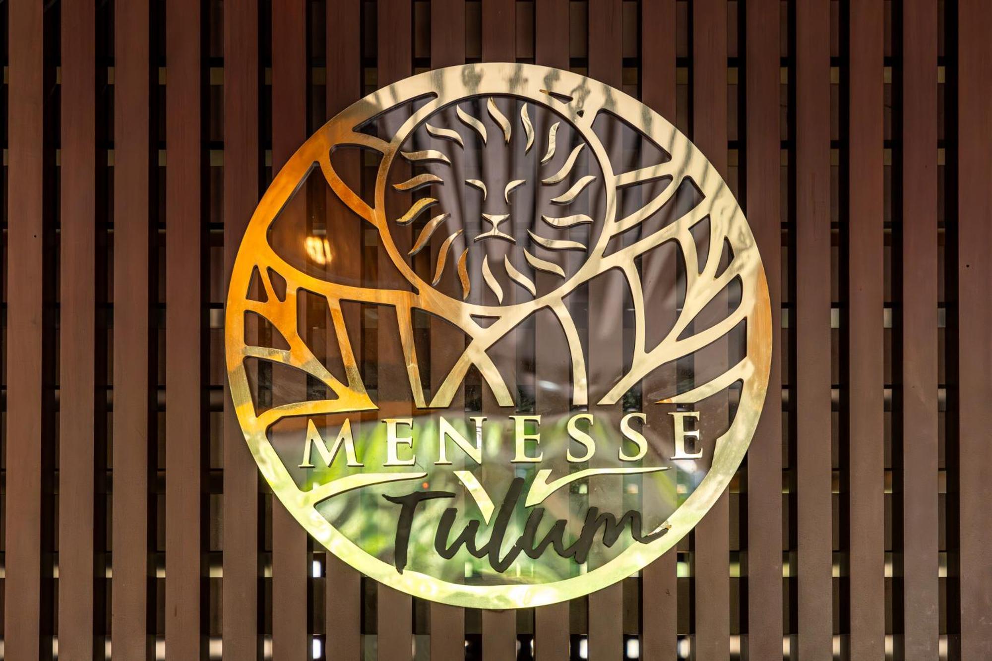 Menesse *