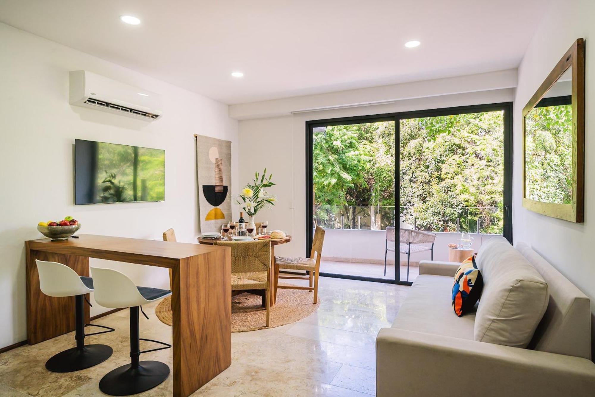 2br Sun Lover's Nest W Gym Rooftop