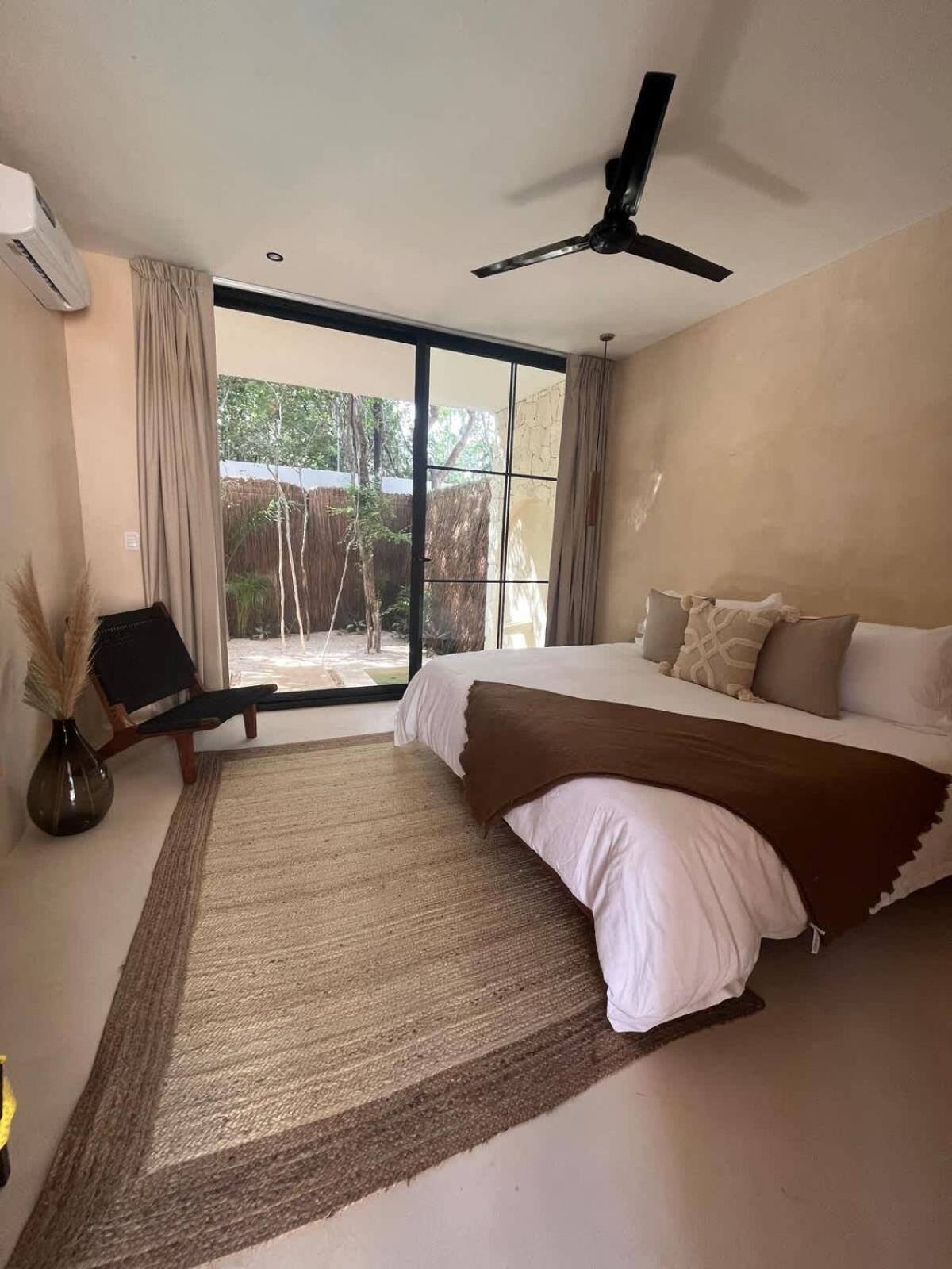Hacienda Babylon - 9 10 Pools Gym & Sauna *