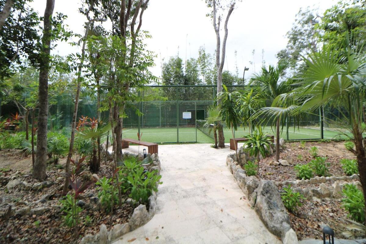 Lush Jungle Retreat Gated Community & Concierge Apartamento