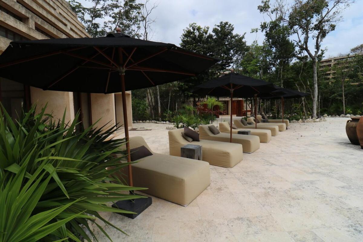 Lush Jungle Retreat Gated Community & Concierge Apartamento