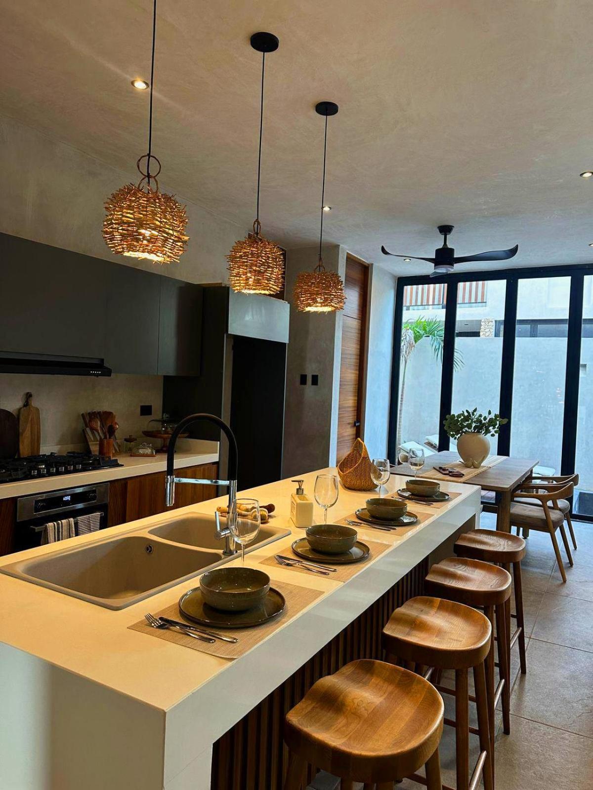 Modern And Luxury With 2 Private Pools In Villa