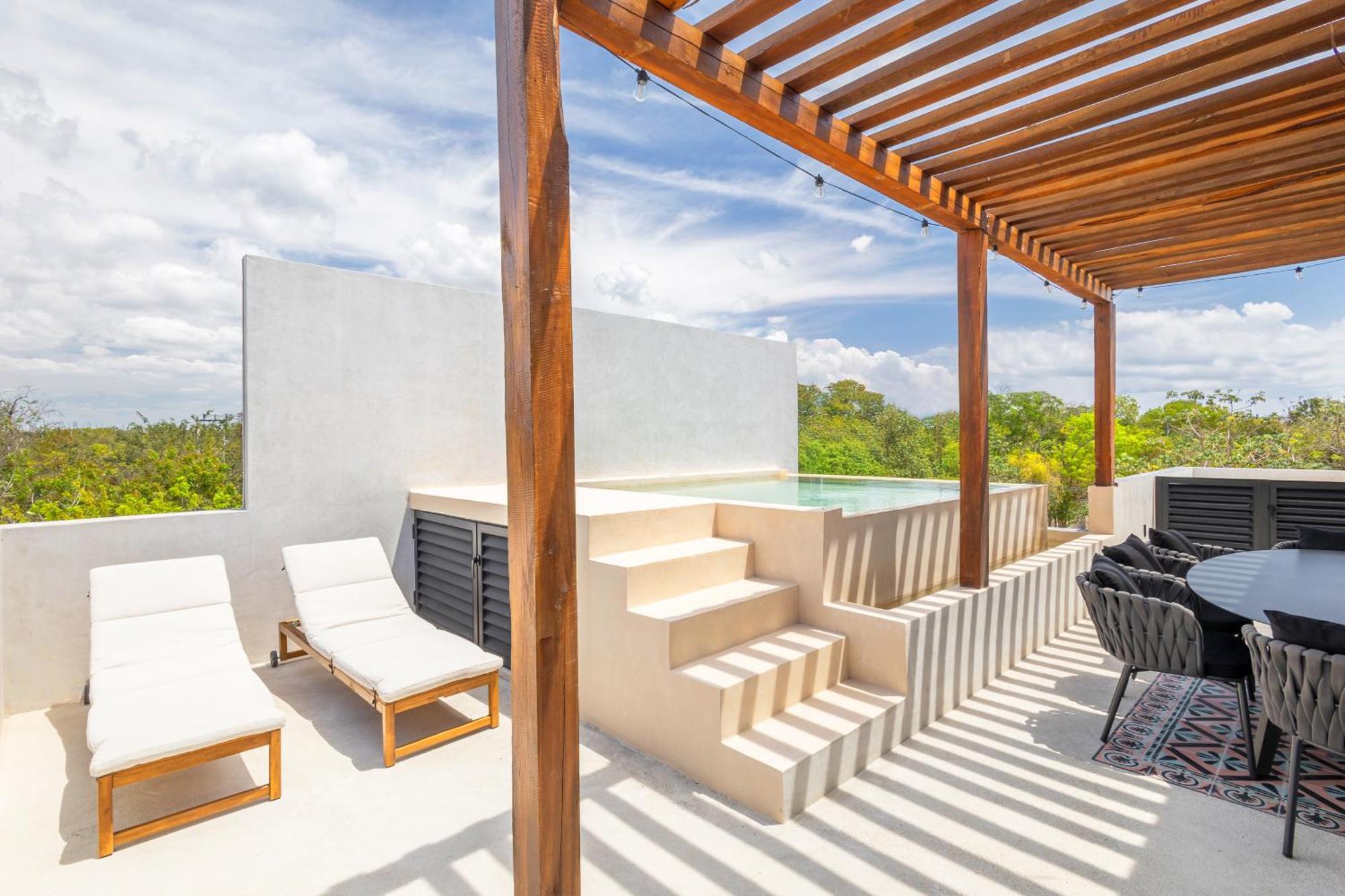 Villa Modern And Luxury With 2 Private Pools In