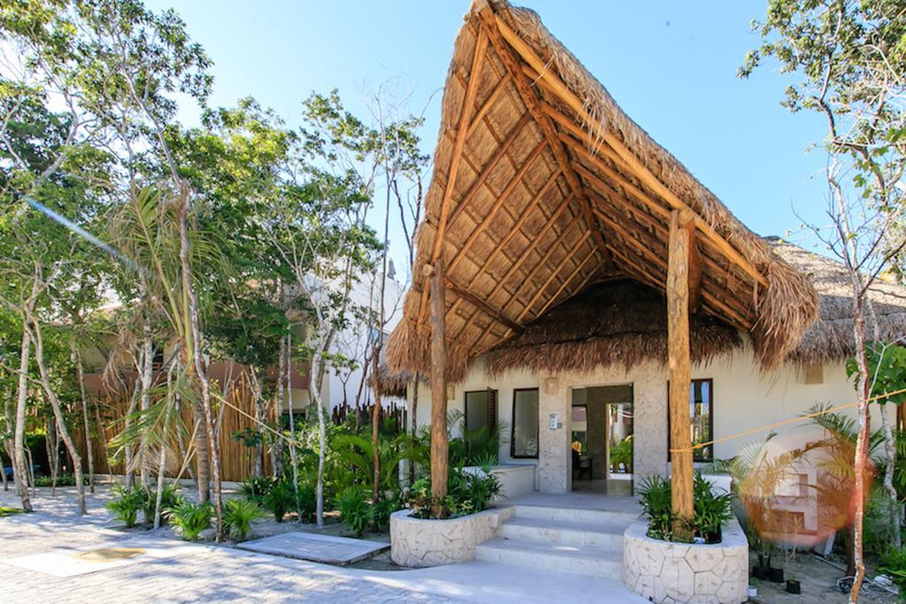 Perfectly Situated Between The Beach & Town By Stella Apartamento *