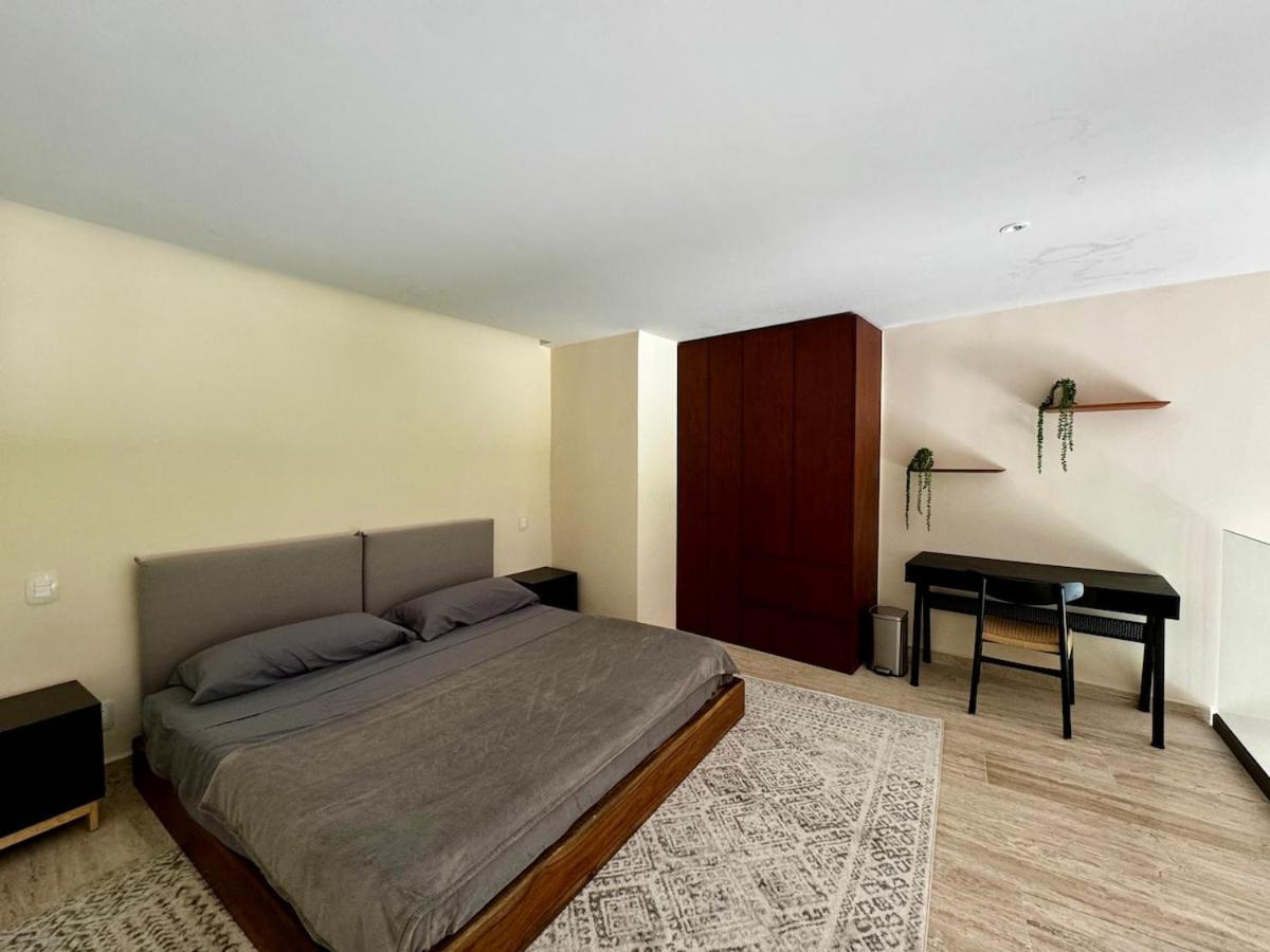 Luxury Loft Minutes From The Sea!