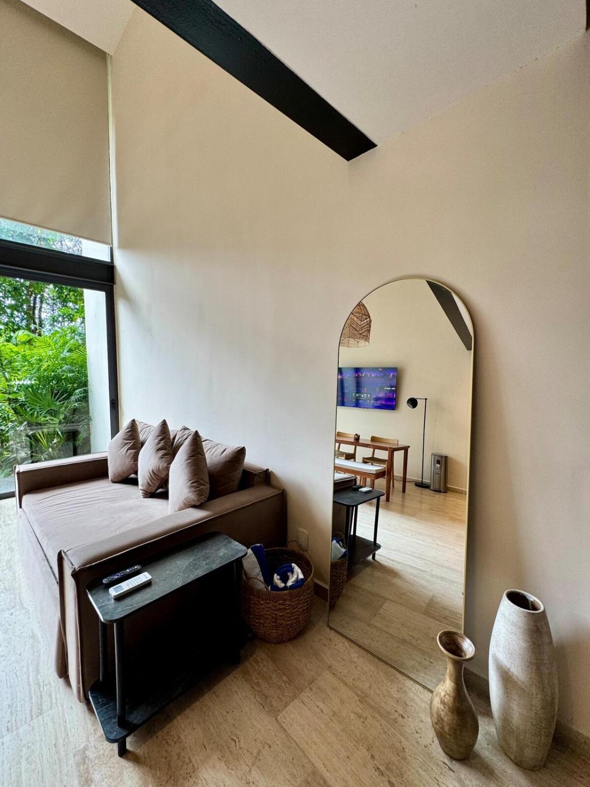 Luxury Loft Minutes From The Sea! *