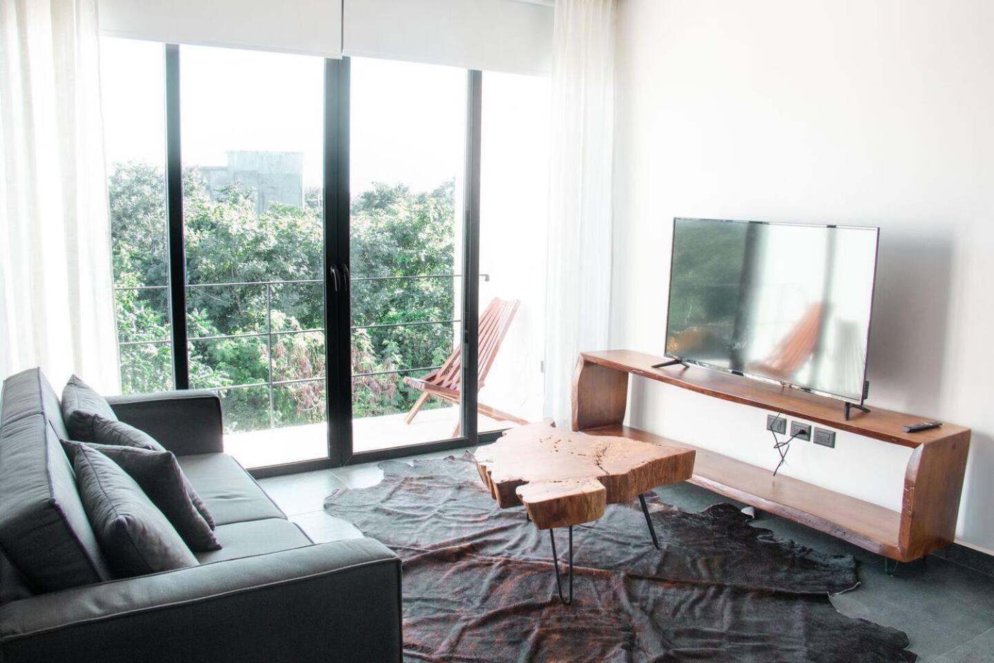Casa Baay - Private 17 Bedroom House, 34 Pax, Rooftop And Pool