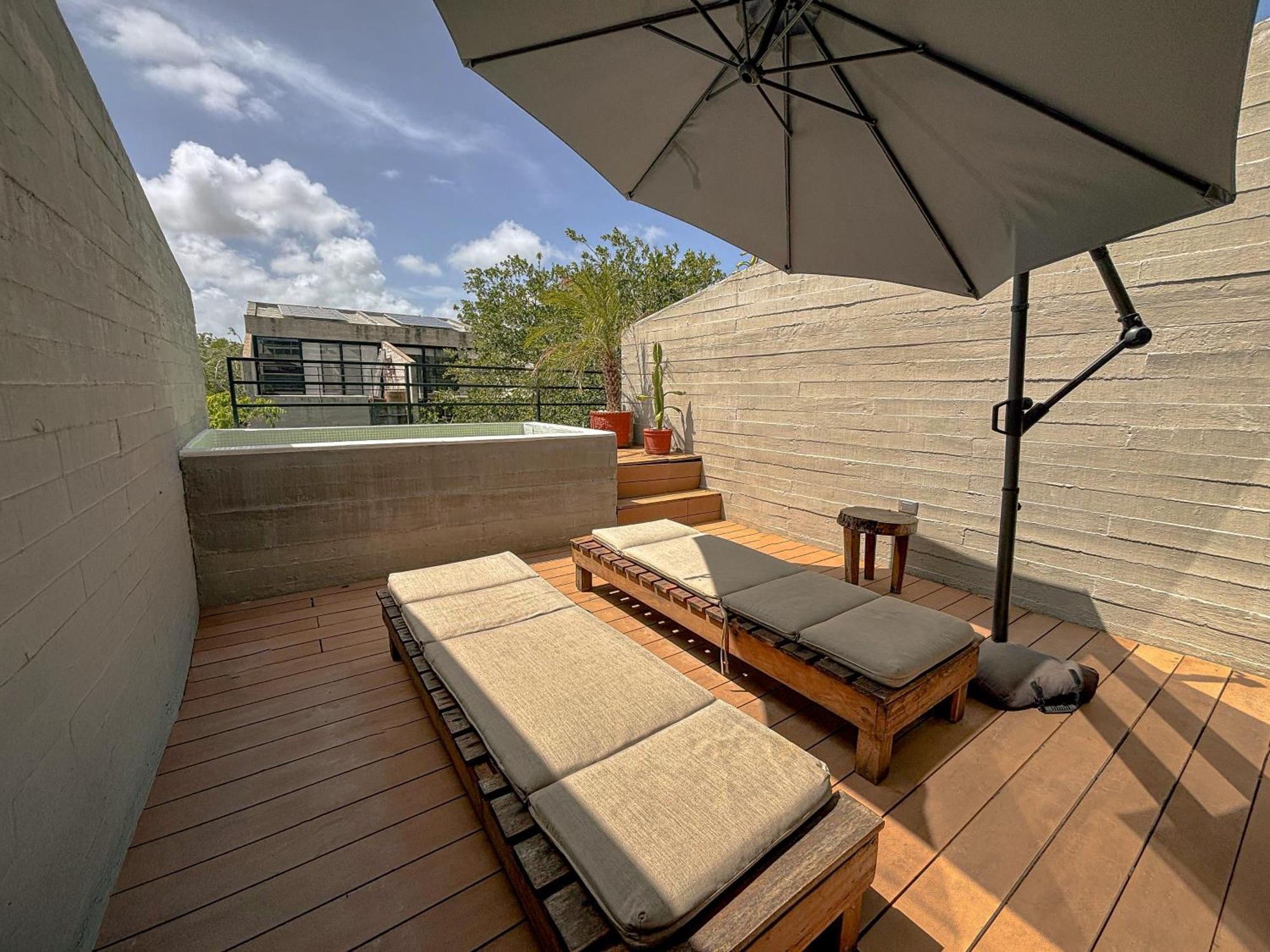 Lujoso Penthouse De Tres Pisos En Madara Apartamento