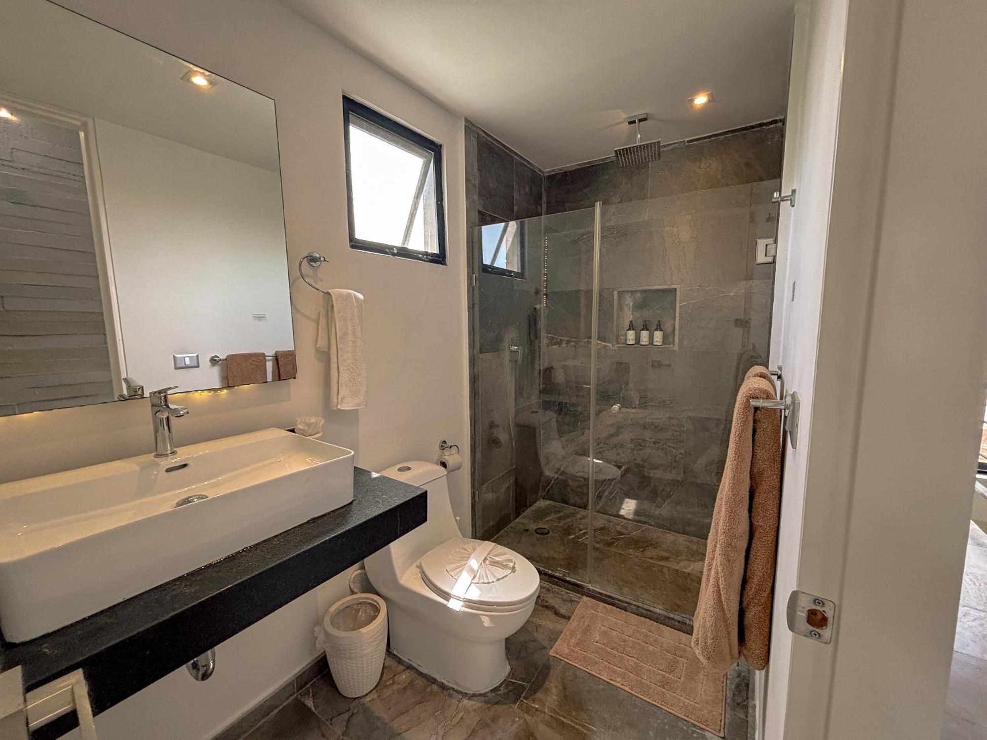Lujoso Penthouse De Tres Pisos En Madara Apartamento