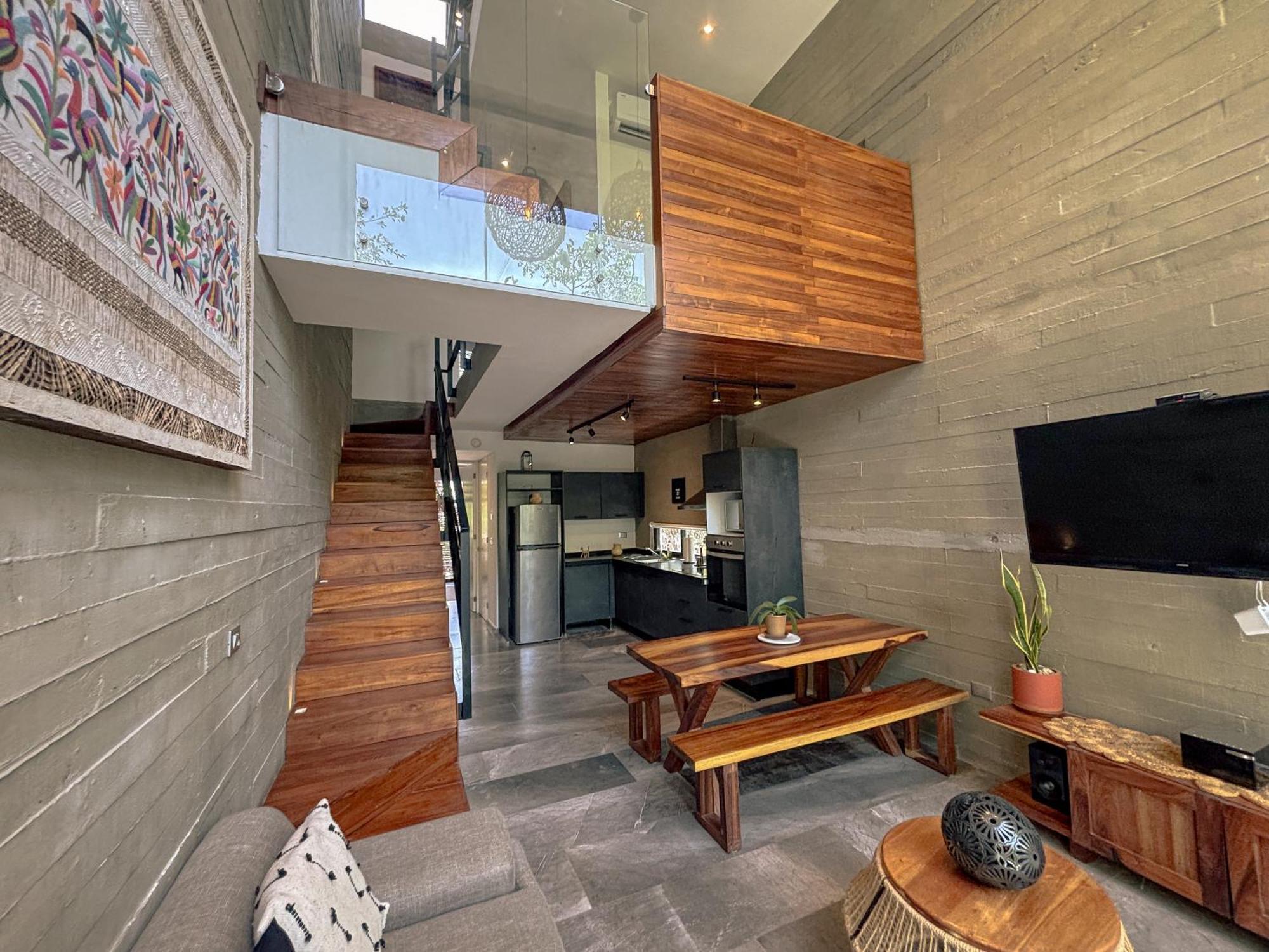 Lujoso Penthouse De Tres Pisos En Madara Apartamento