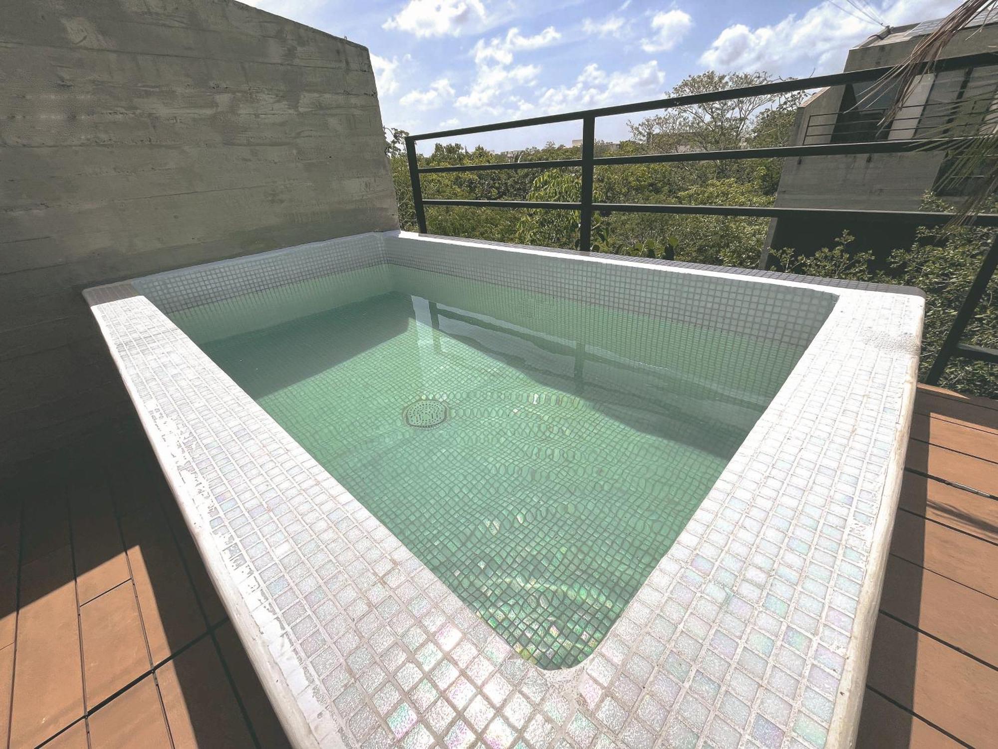 Apartamento Lujoso Penthouse De Tres Pisos En Madara