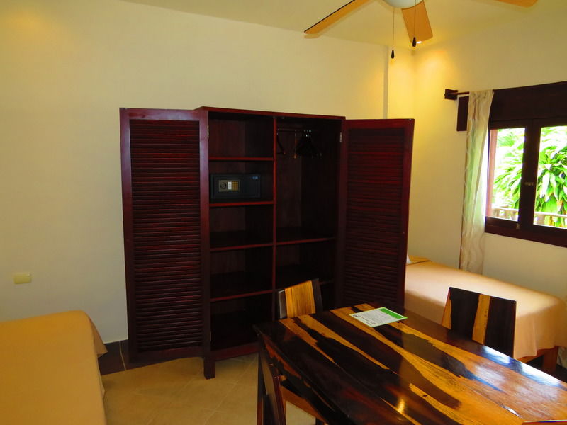 Hotel Xibalba Dive Center