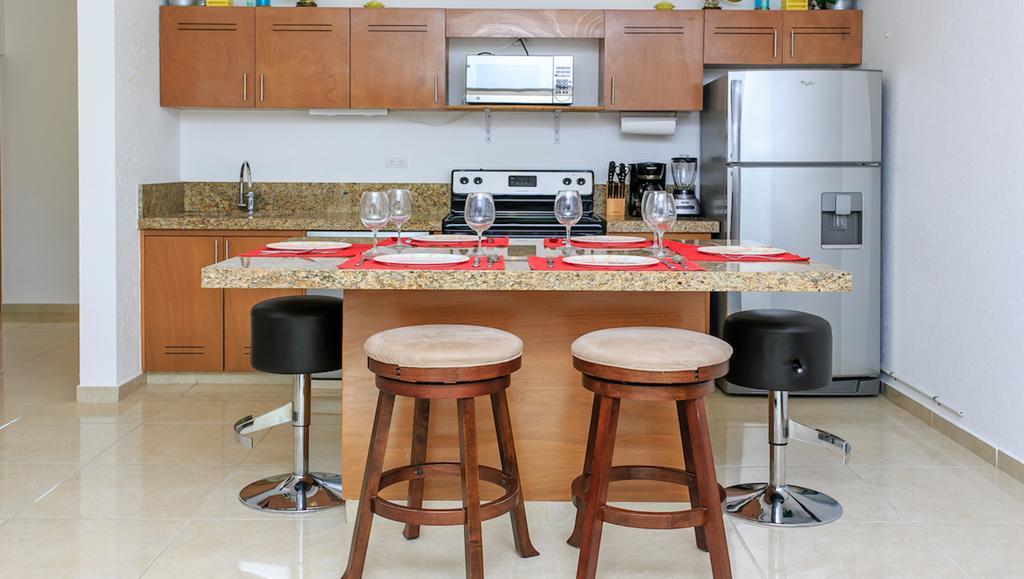 Perfectly Situated Between The Beach & Town By Stella Apartamento