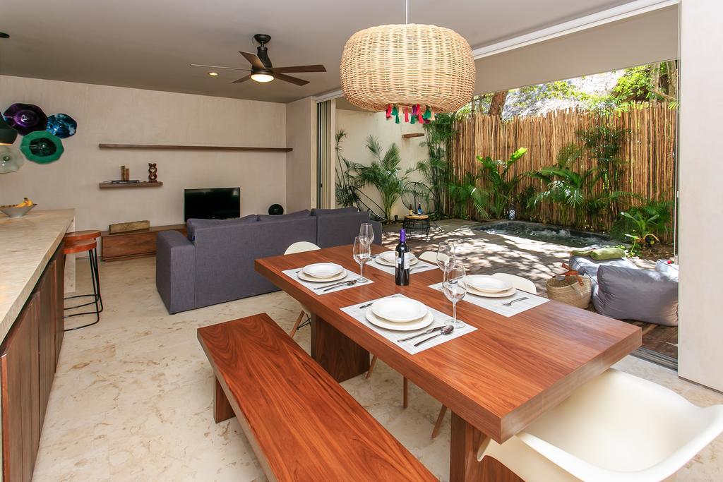 Apartamento Eco-chic Design Wrapped In Nature's Elements By Stella Tulum