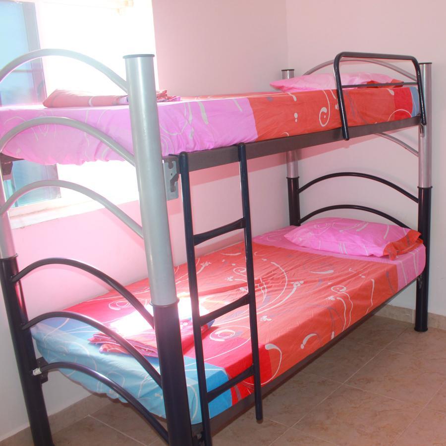 Quintana Roots Hostal *