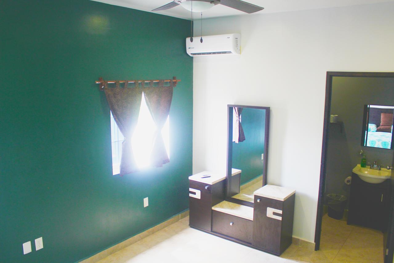 Quintana Roots Hostal