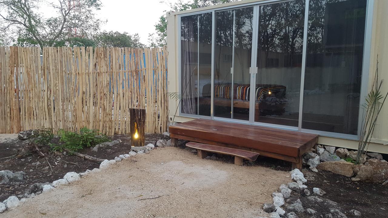Hotel Containme Eco Chic 2*