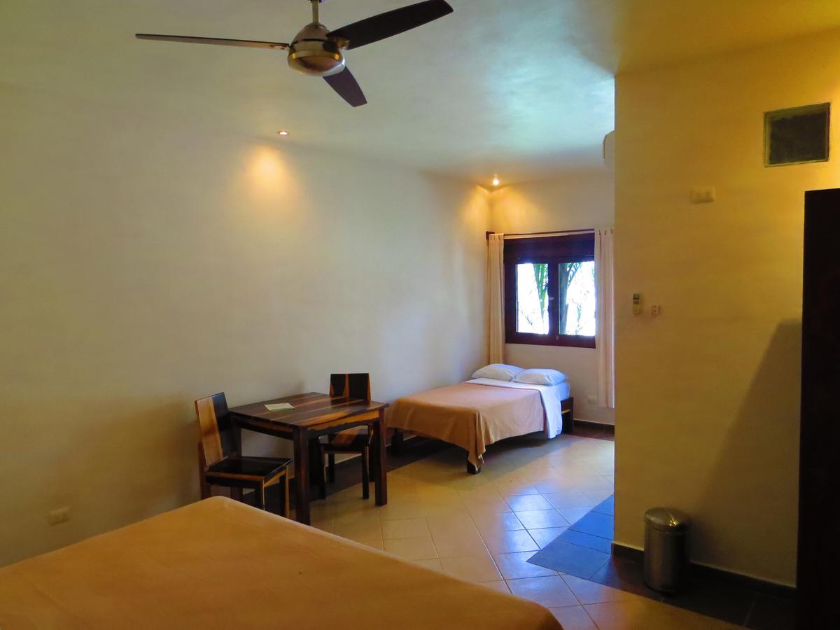 Hotel Xibalba Dive Center 3*