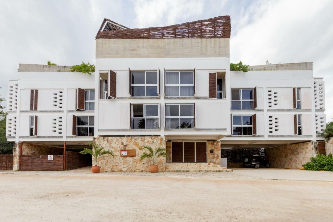 Apartahotel Casa De Piedra