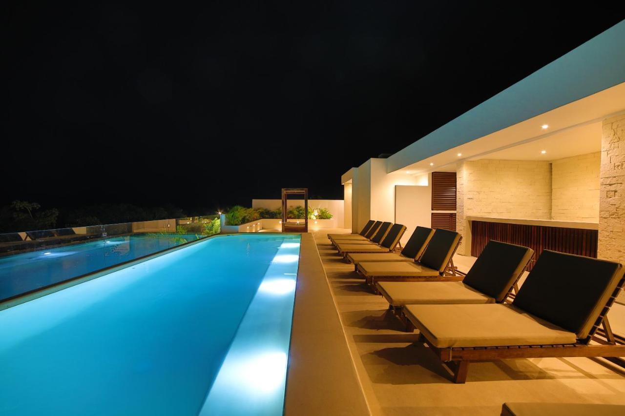 Blanco Adults Only 3*