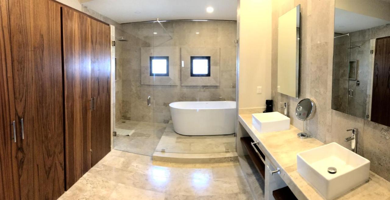 Bed and breakfast Xaha Suites&golf