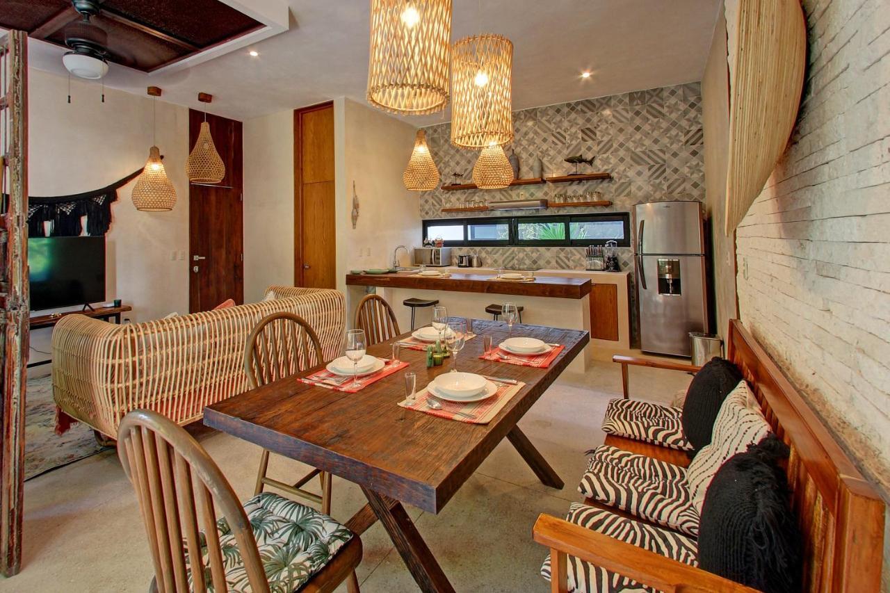 En Aldea Zama, * Tulum