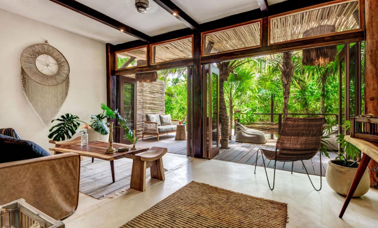 Villa Beachfront Luxury Villa- 2 Bedrooms