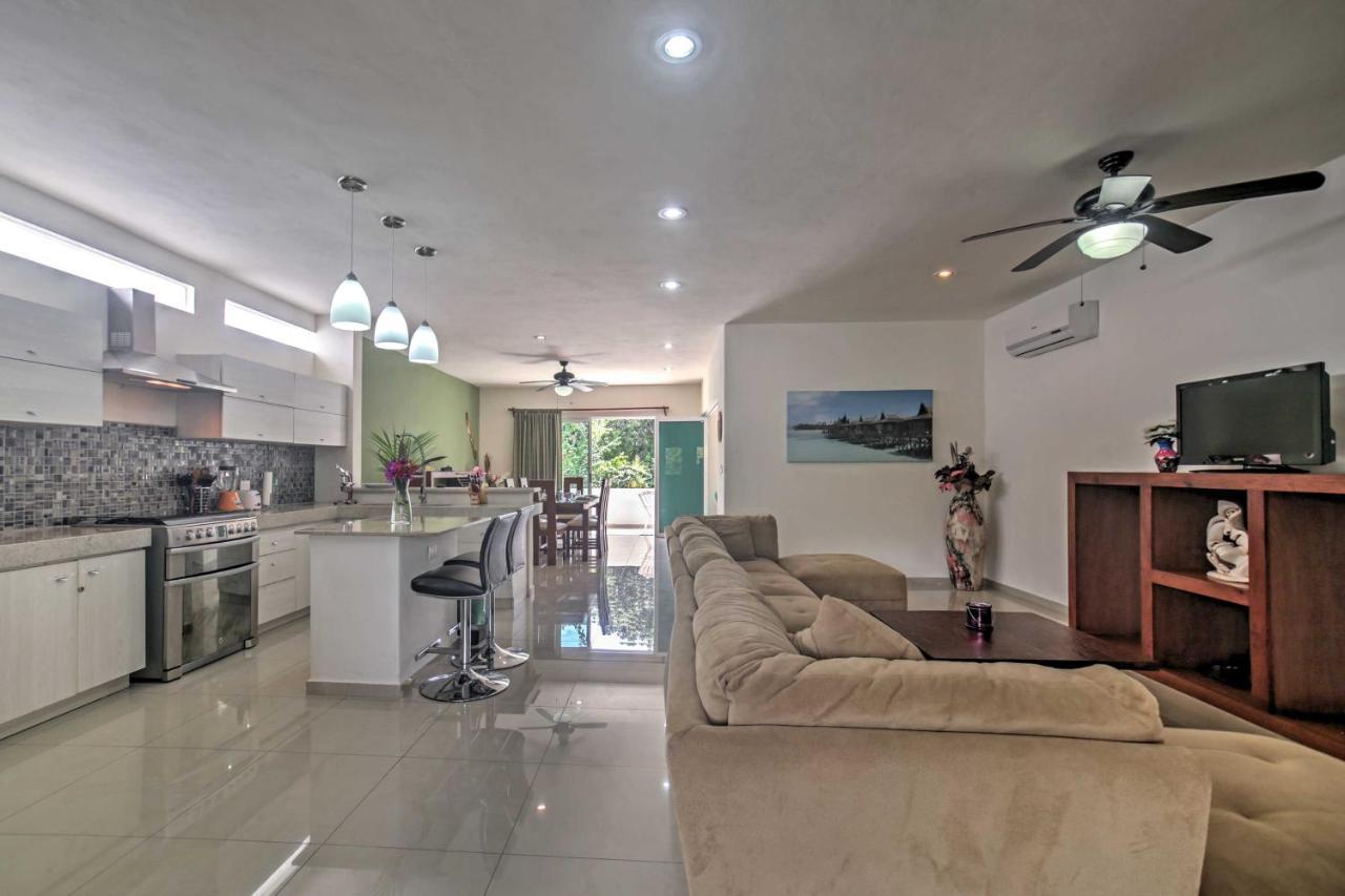 Villa Casa Esmeralda With Pool Access And Furnished Patio!