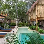 Mayur Tulum