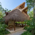 Spacious 1BR Condo Concierge Private Pool in Tulum