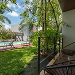 Cozy Studio In La Veleta Tulum With Gym And Pool