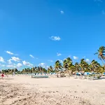 Bajo Cielo at Luum Zama