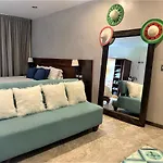 Family Suites - Rooftop Pool - Bbq Area