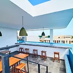 Ph Hamlet -Private Pool & Roof & Beach Club Access