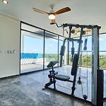 Ph Hamlet -Private Pool & Roof & Beach Club Access