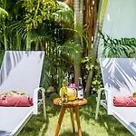 Chic & Mexican Villa, A True Oasis Pool, Security